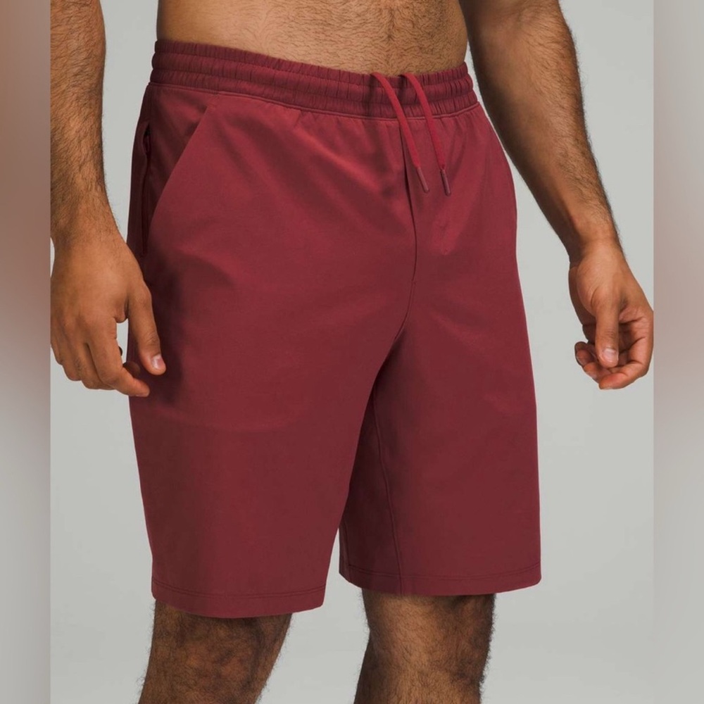 Lululemon Pace Breaker Lined Short 9” EUC Size Medium Color Mulled Wine